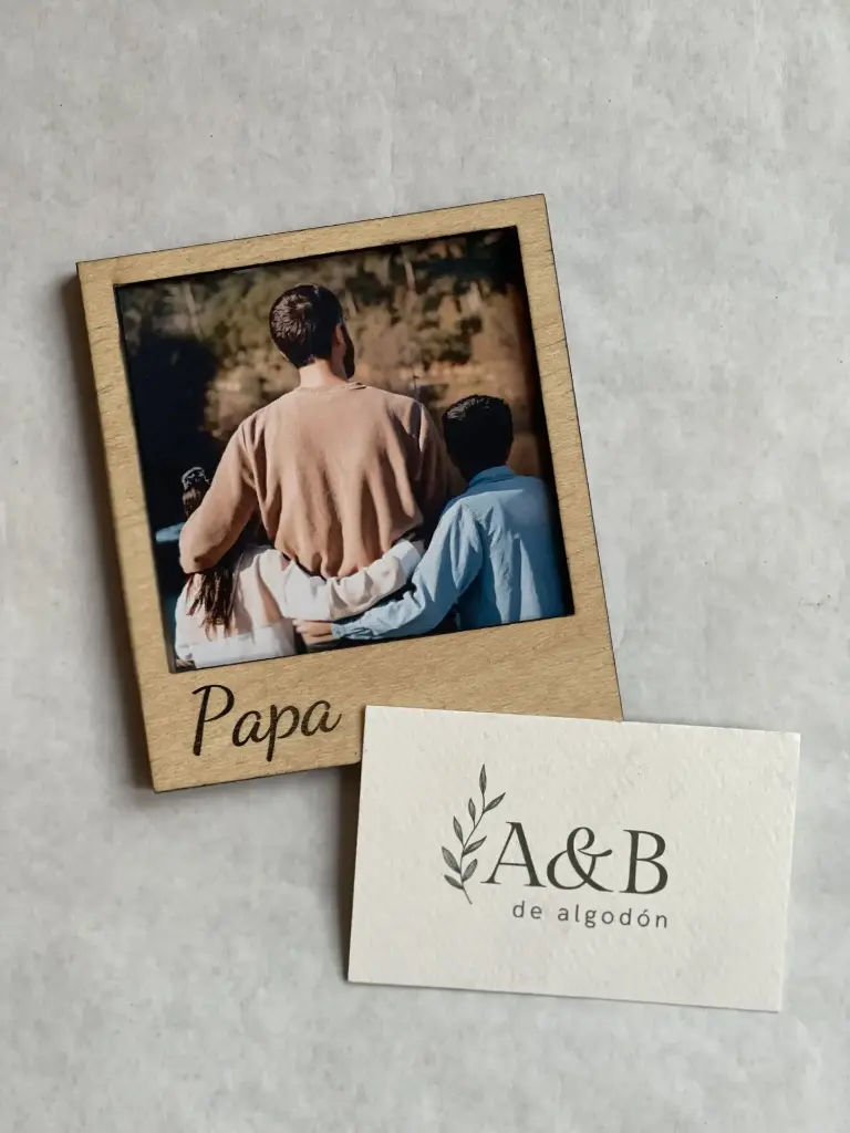 Marco Polaroid Papá (Sin nombre, Nada)