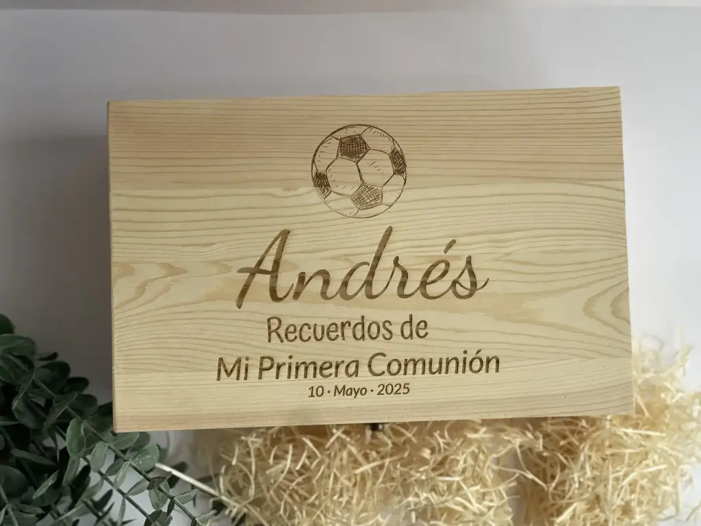 Caja de madera con tapa personalizada (Comunión)
