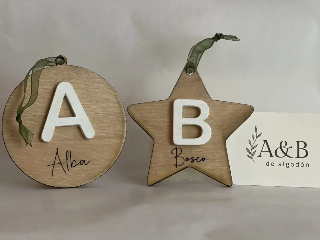 Adorno Navidad (Inicial y Nombre) (Estrella, Cuerda)