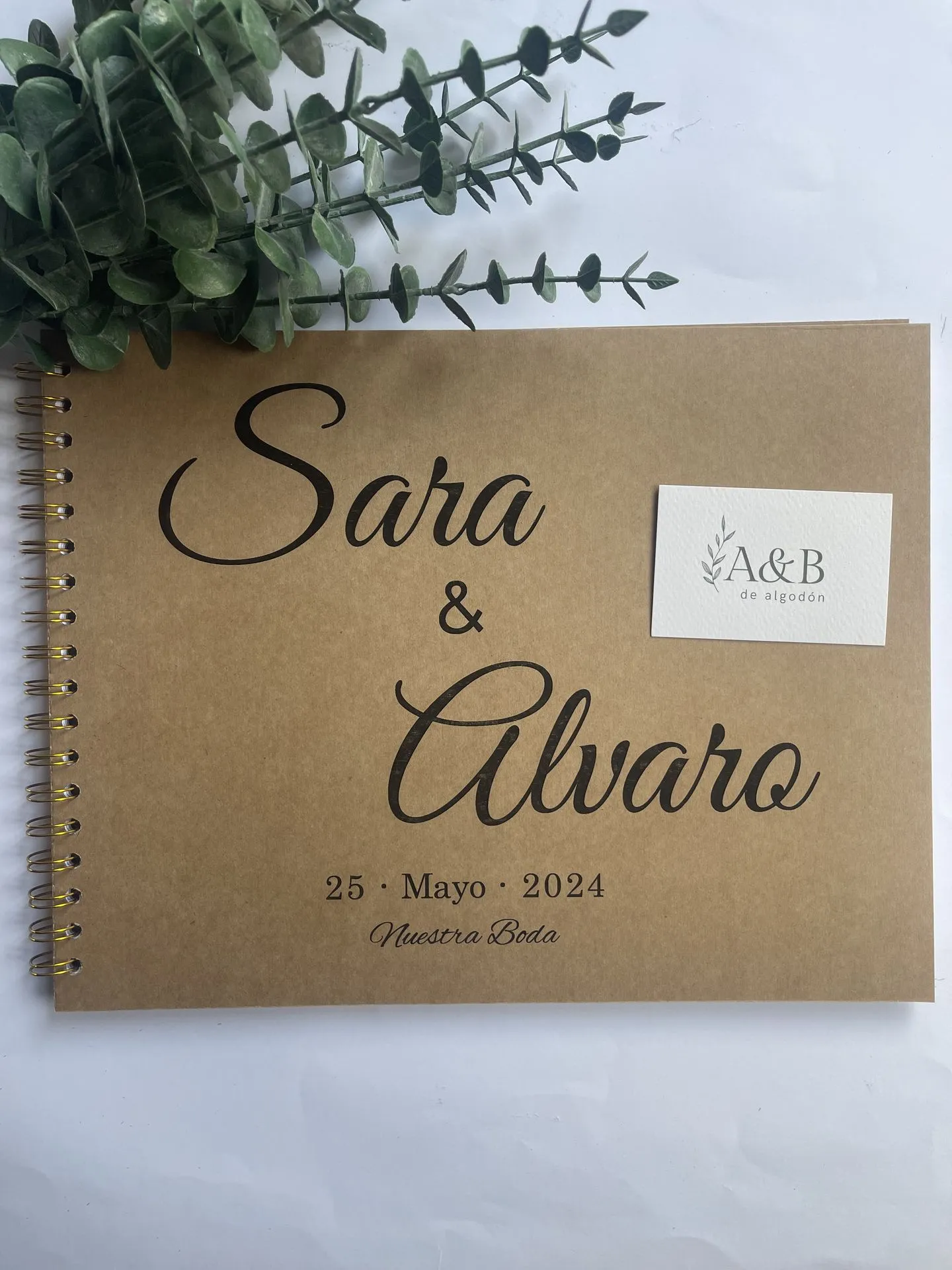 Libro de recuerdos o firmas (Boda) (Cartulina Kraft, 15 páginas, Grabado)