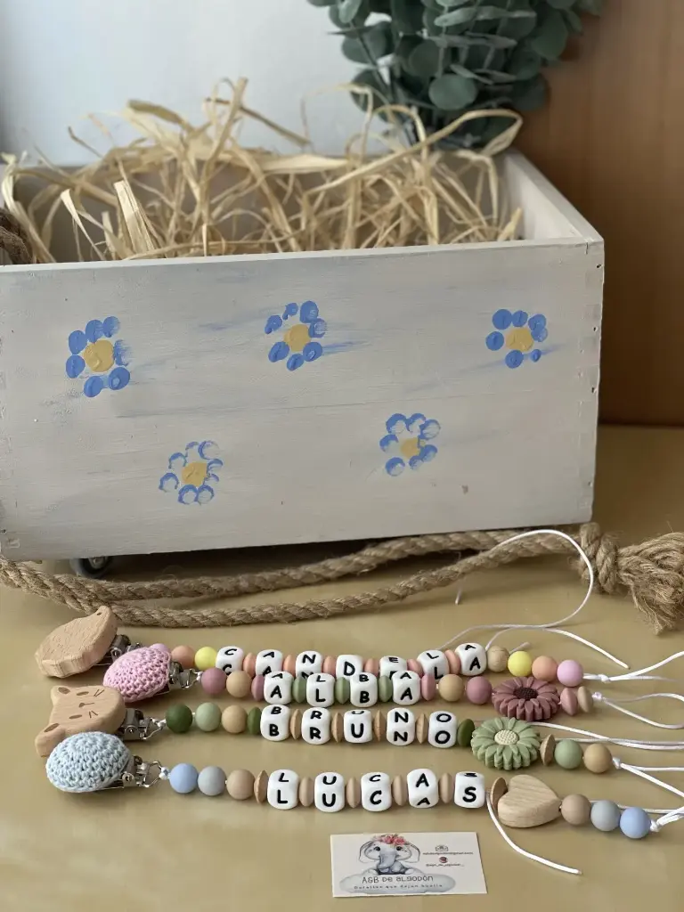 Pequeño Tesoro - Chupetero  (Sin nombre, Madera)